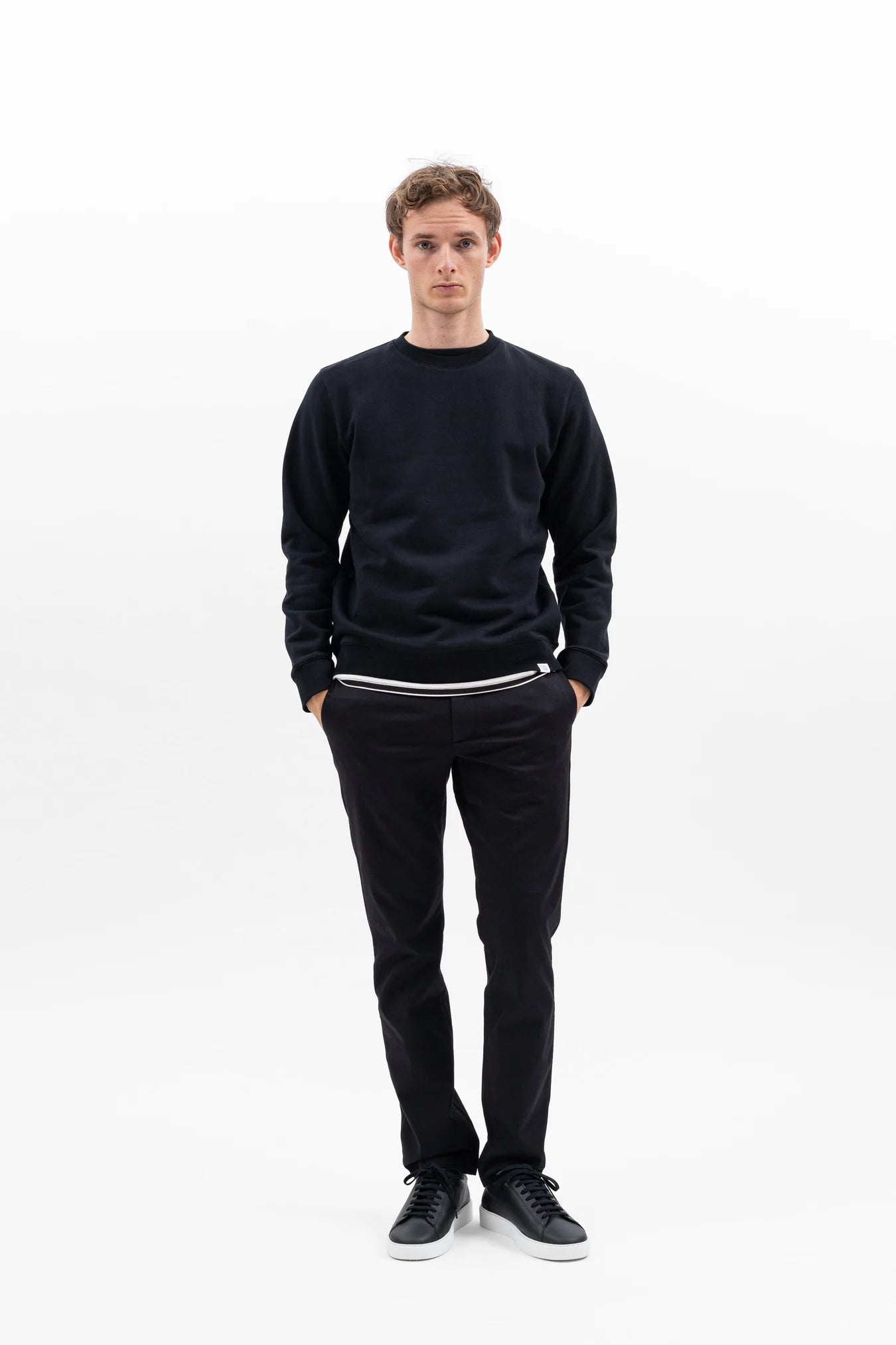 Vagn Classic Crew - Black
