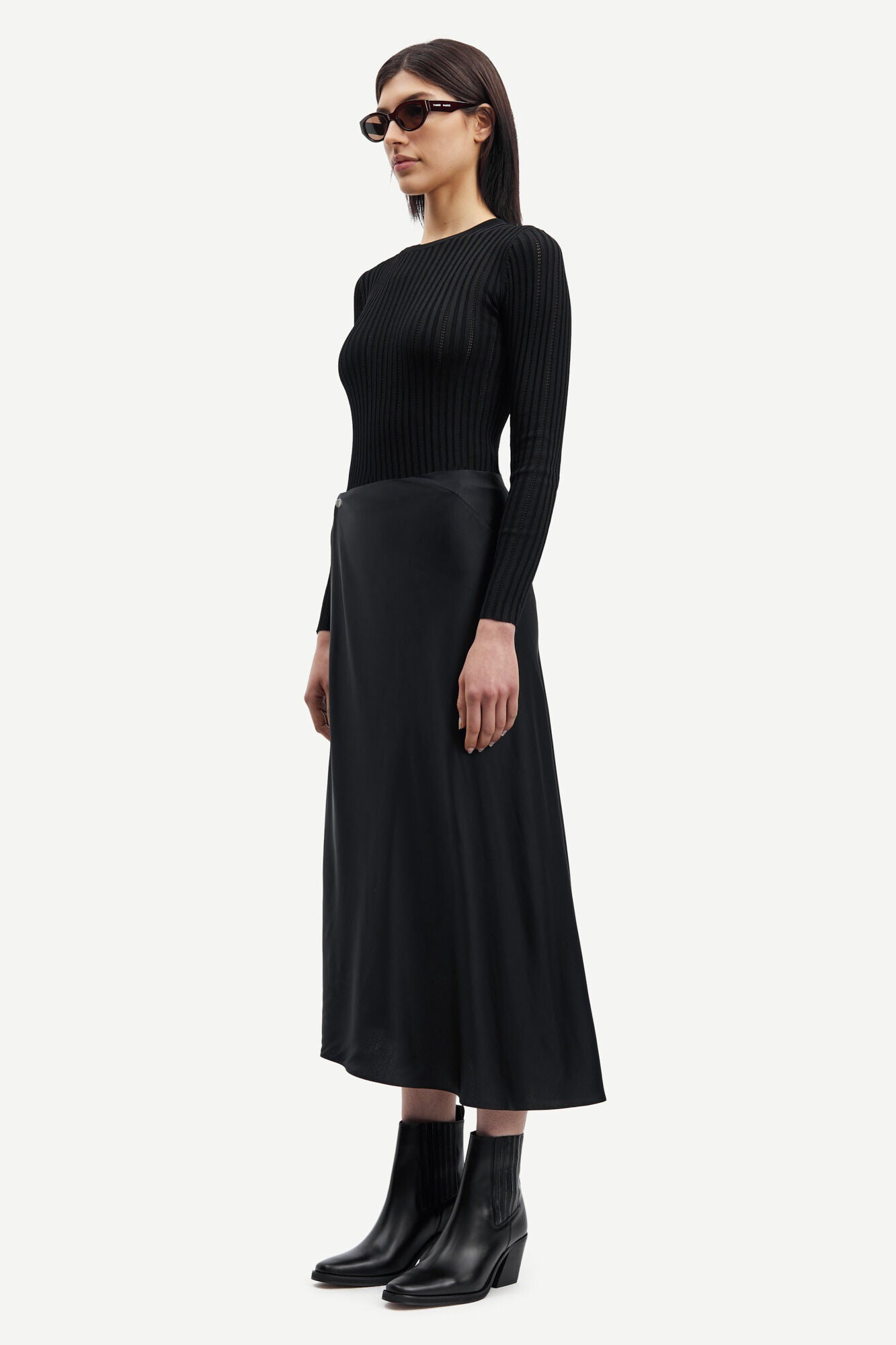 Viktoria Bias Skirt - Black