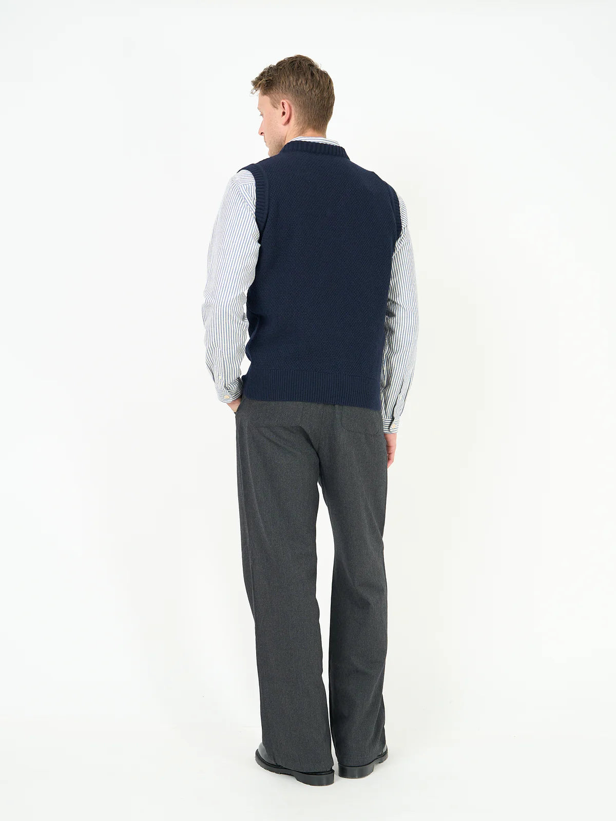 Graves V Neck Vest - Navy
