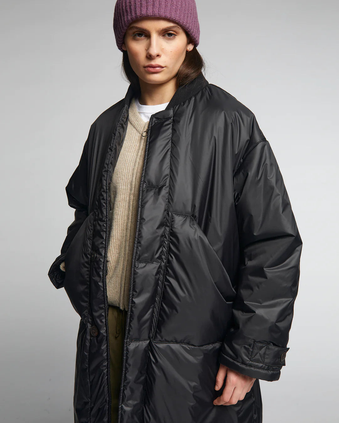 Atom Liner - Black