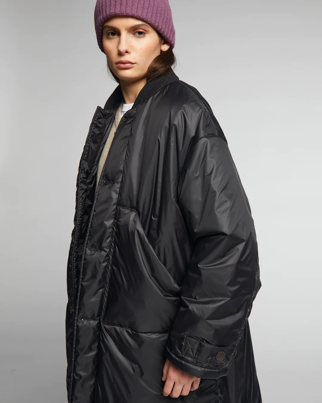 Atom Liner - Black