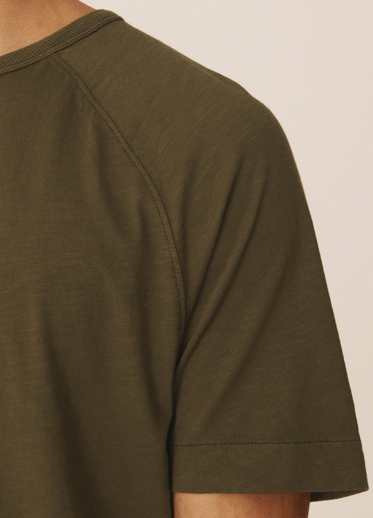 Television Raglan T-Shirt - Olive