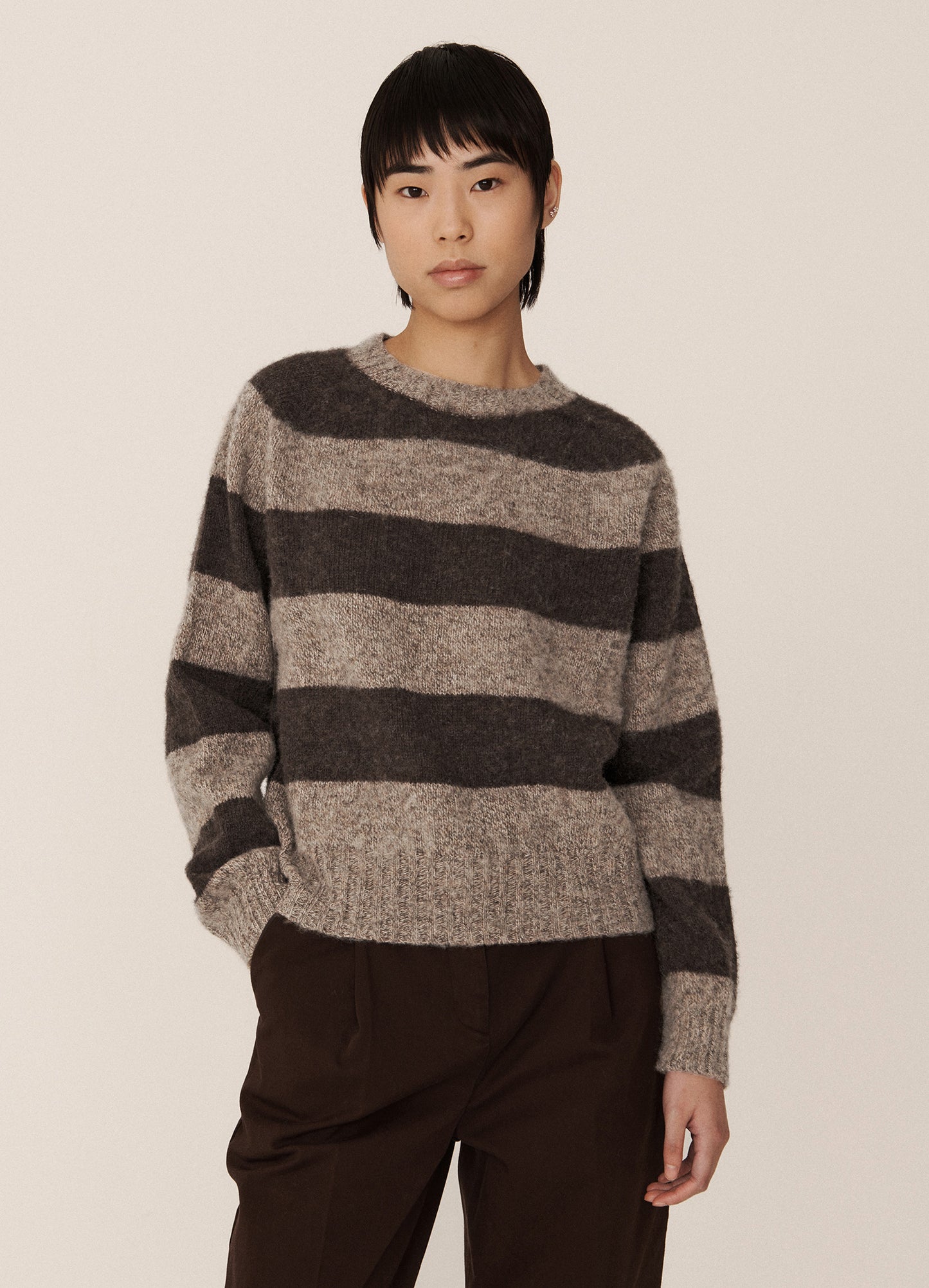 Jets Stripe Lambswool Crewneck - Brown/Light Brown