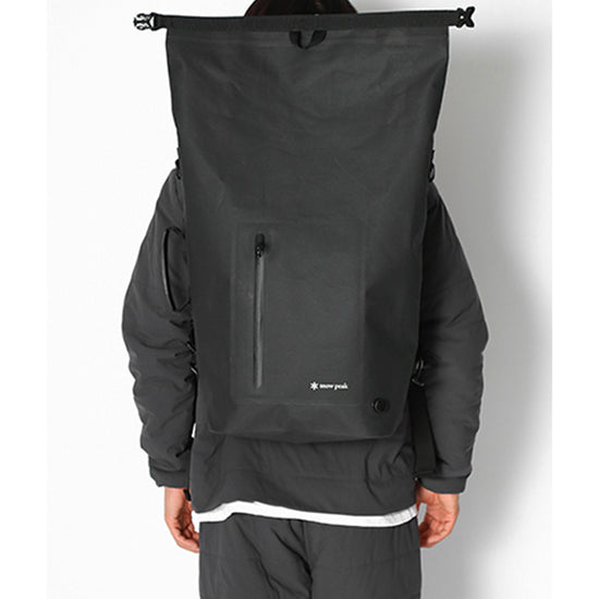 
                  
                    4Way Dry Bag M - Black
                  
                