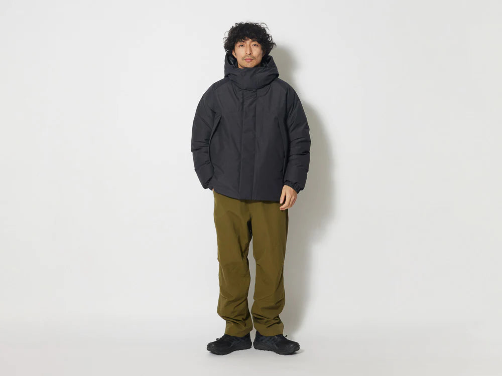 
                  
                    FR 2L Down Jacket - Black
                  
                