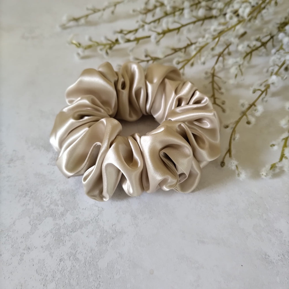 Silk Scrunchie - Cameo