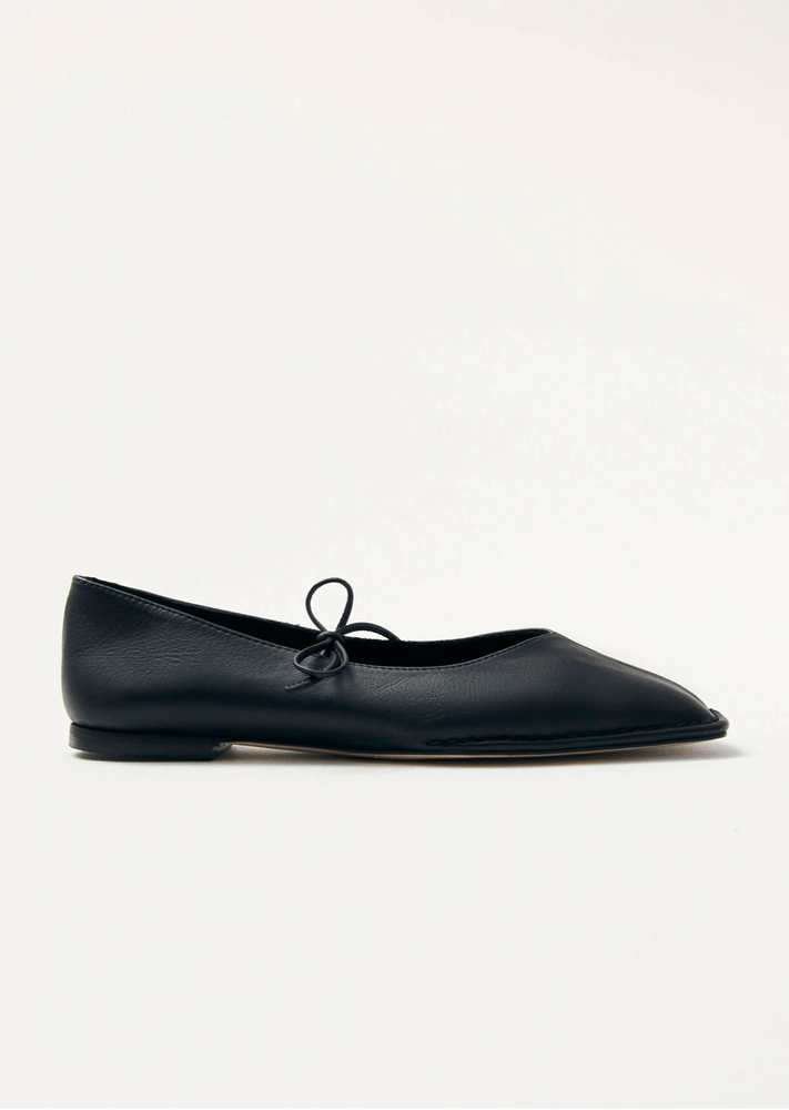 
                  
                    Sway Shoe - Black
                  
                