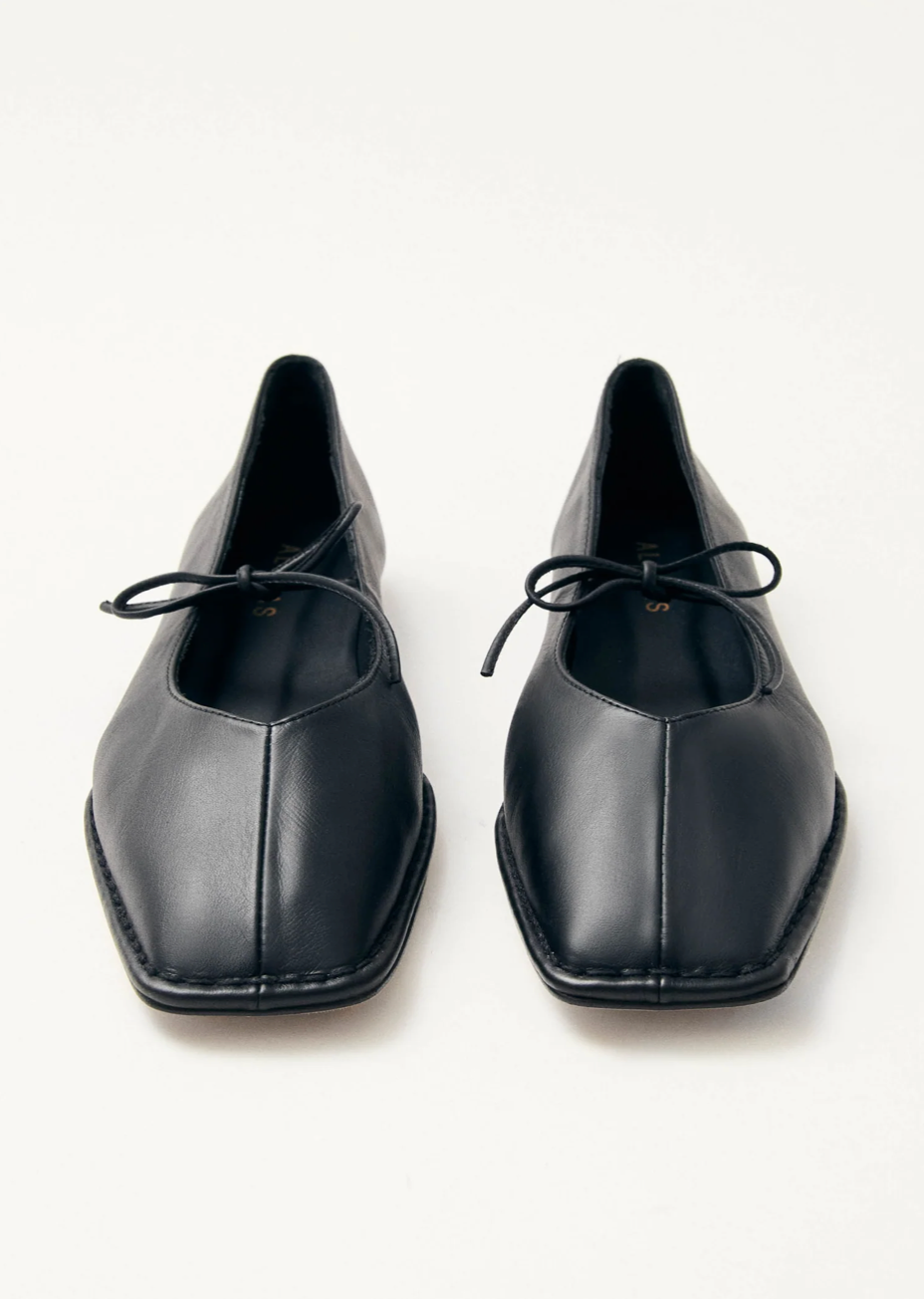 
                  
                    Sway Shoe - Black
                  
                