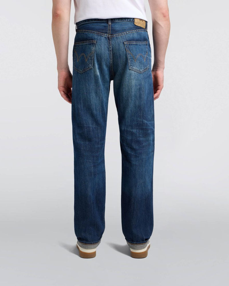 
                  
                    Regular Straight Lightweight (10.5oz) Indigo - Dark Used
                  
                