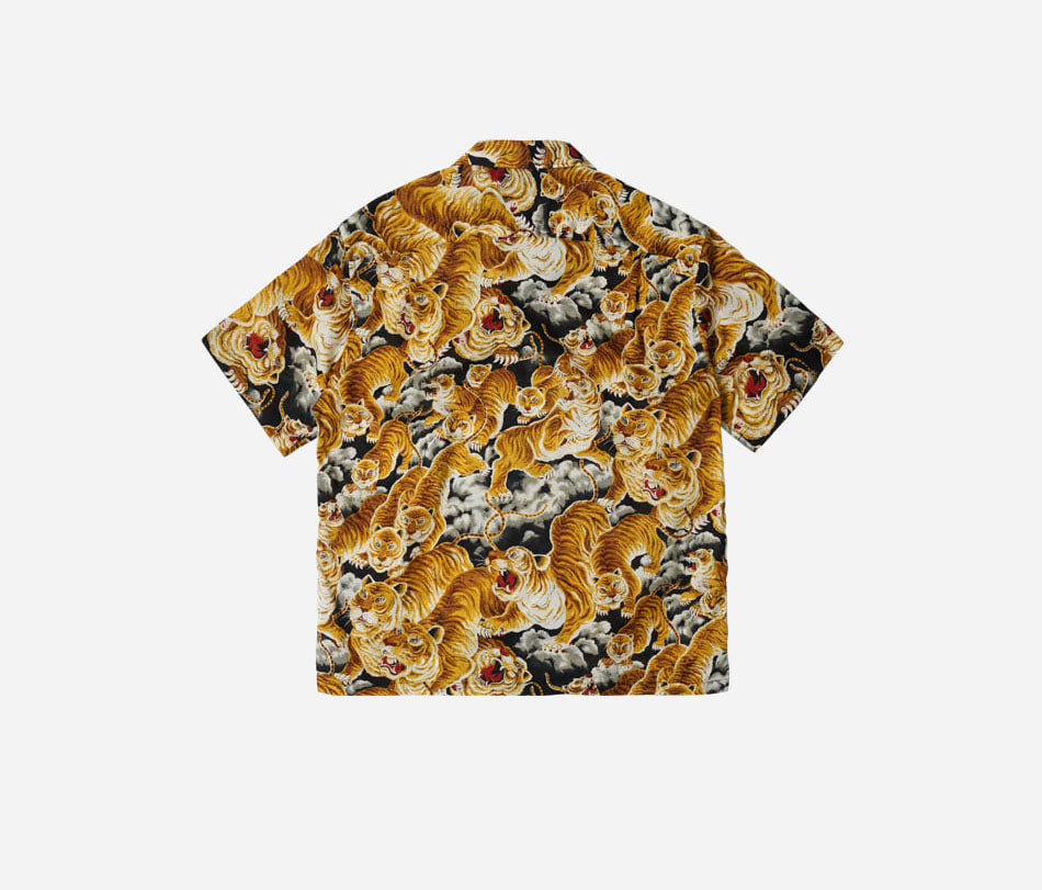 
                  
                    Tiger Hawaiian Half Shirt - Black
                  
                