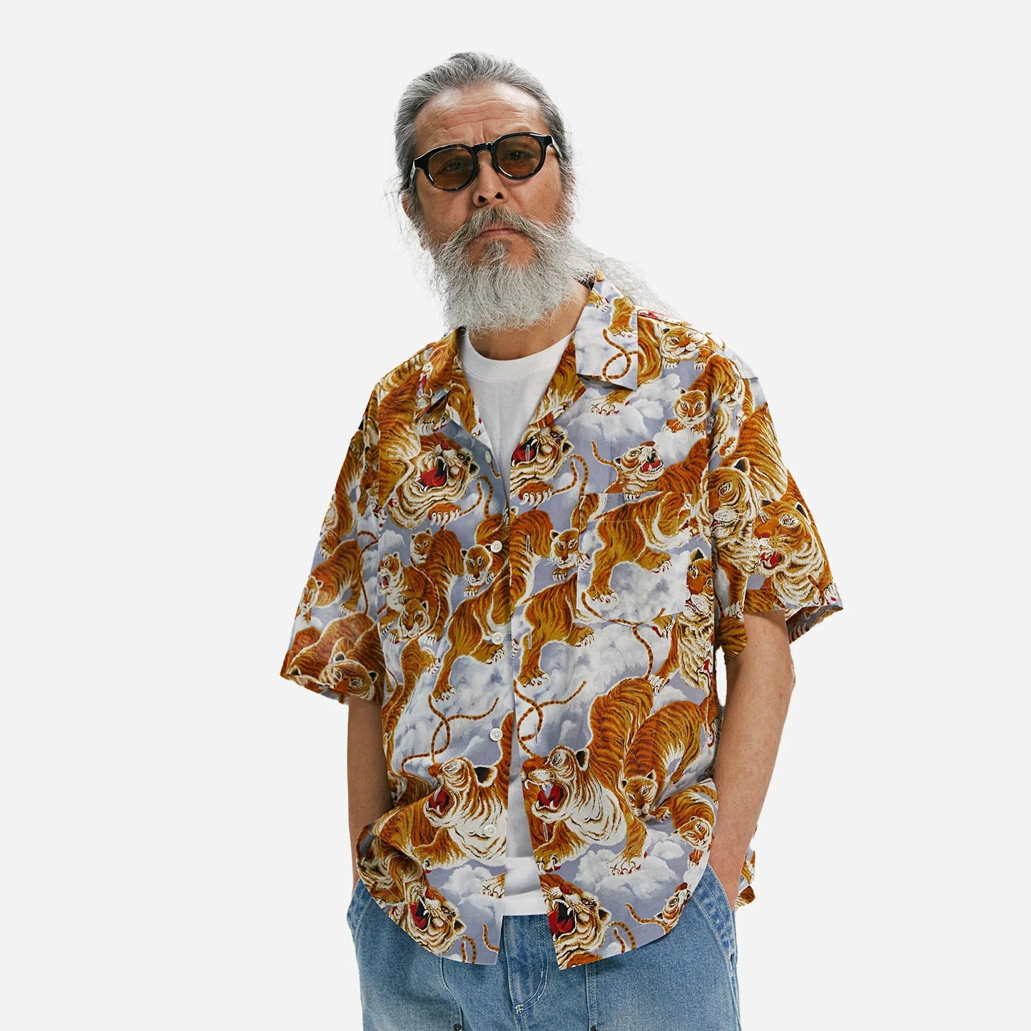
                  
                    Tiger Hawaiian Half Shirt - Gray
                  
                