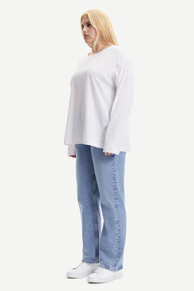 
                  
                    Suzie Long-sleeve T-Shirt - White
                  
                