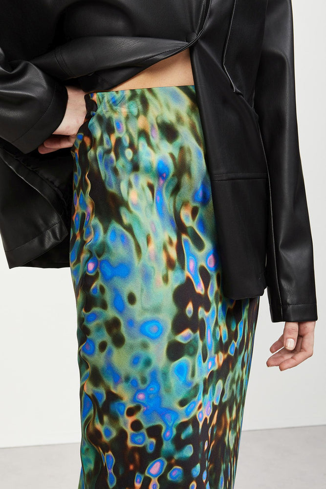 
                  
                    Slip Skirt - Oil slick
                  
                