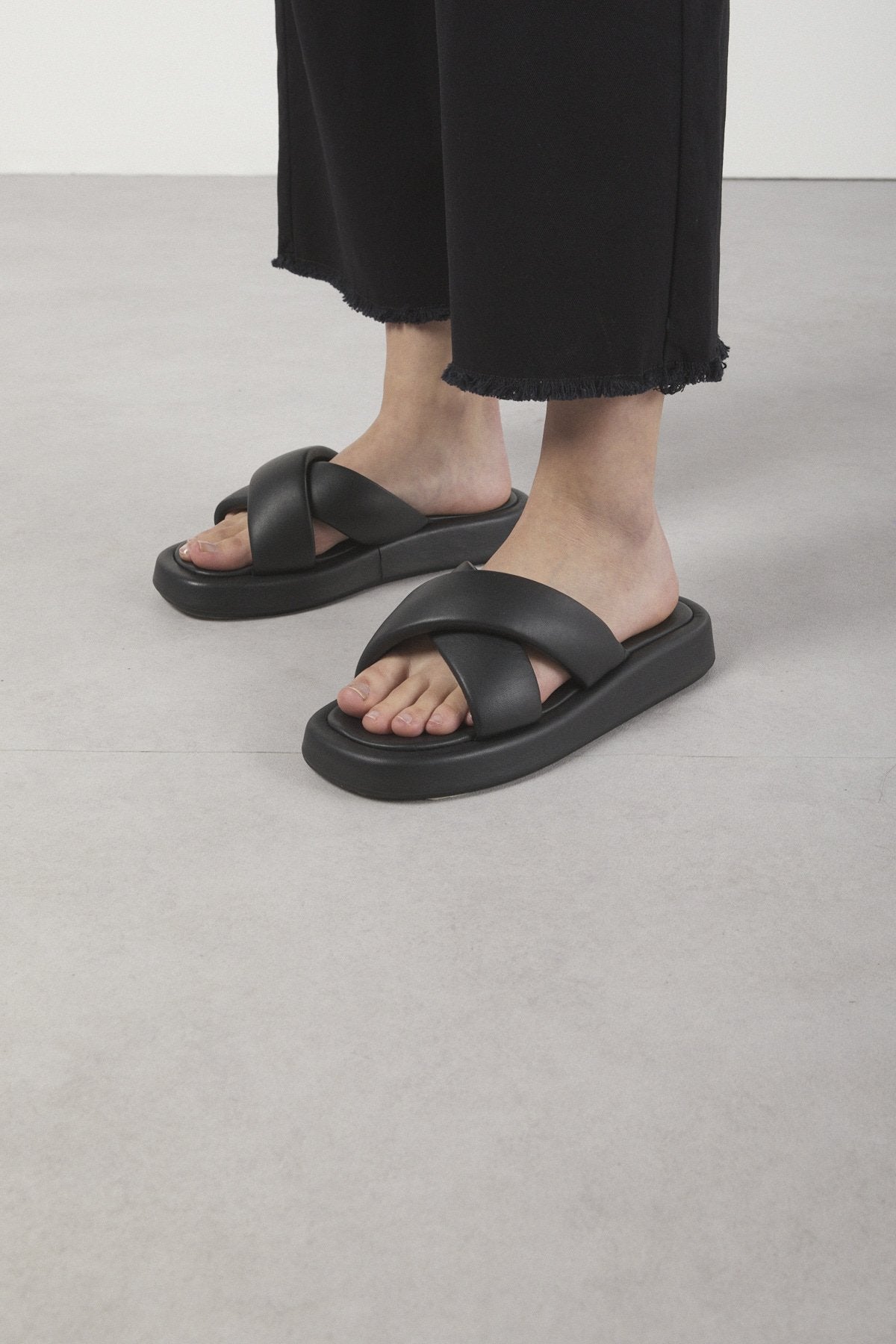 
                  
                    Leather Platform Sandal - Nero
                  
                