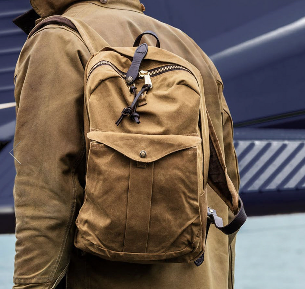 Filson laptop outlet backpack